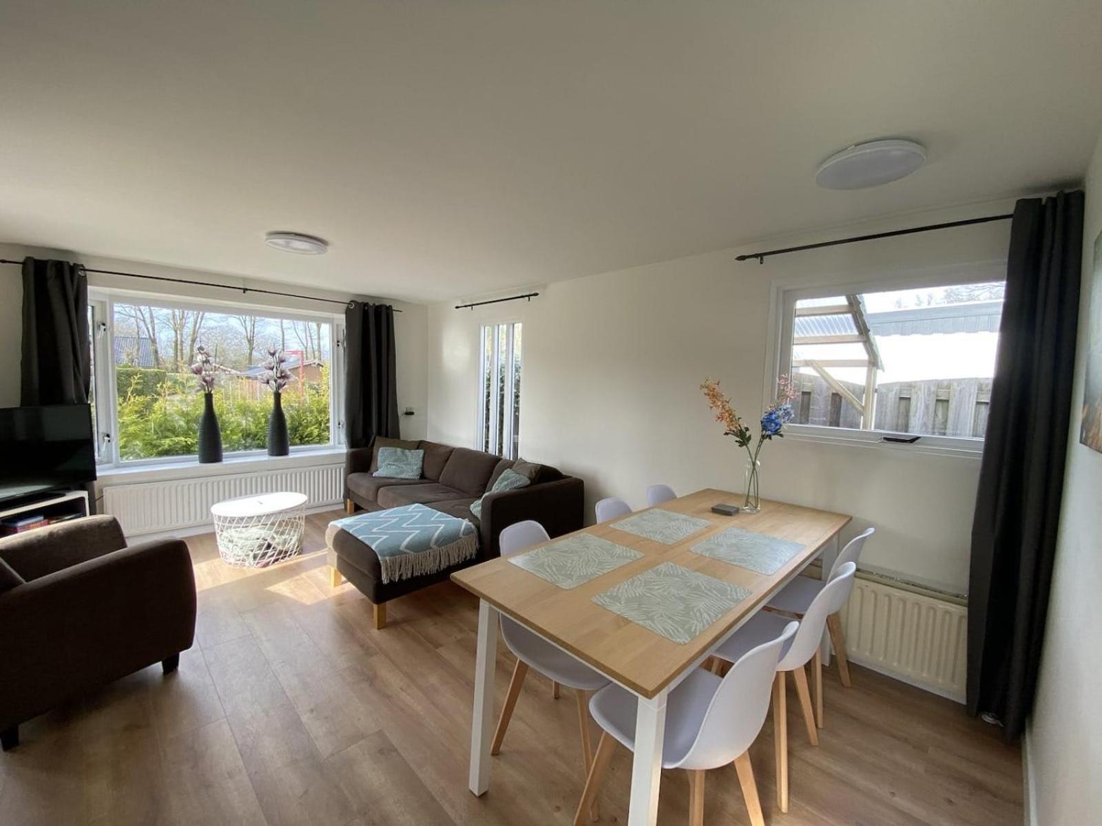 Veluwe Vakanties Chalets With Private Barrel Sauna - With Pool Bar And Restaurant Facilities In The Veluwe National Park Putten Eksteriør bilde