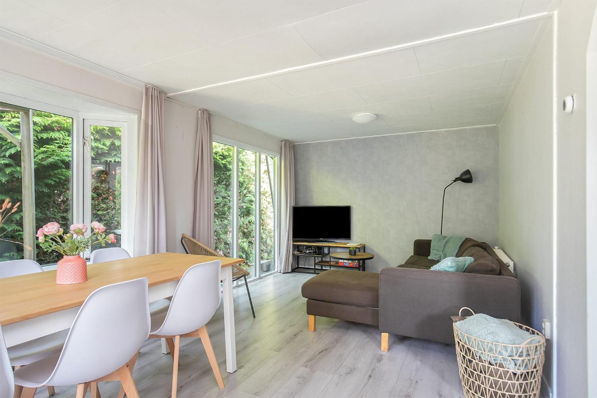 Veluwe Vakanties Chalets With Private Barrel Sauna - With Pool Bar And Restaurant Facilities In The Veluwe National Park Putten Eksteriør bilde