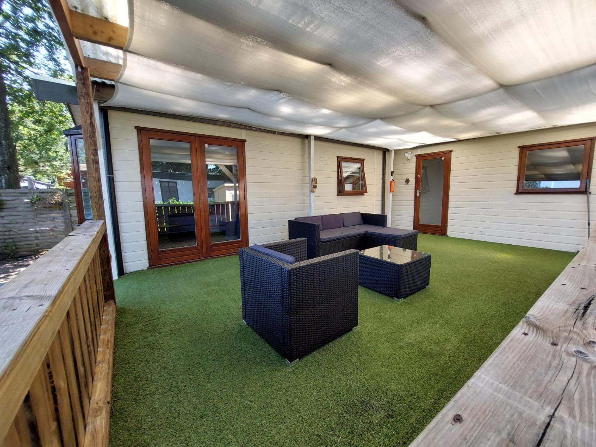 Veluwe Vakanties Chalets With Private Barrel Sauna - With Pool Bar And Restaurant Facilities In The Veluwe National Park Putten Rom bilde