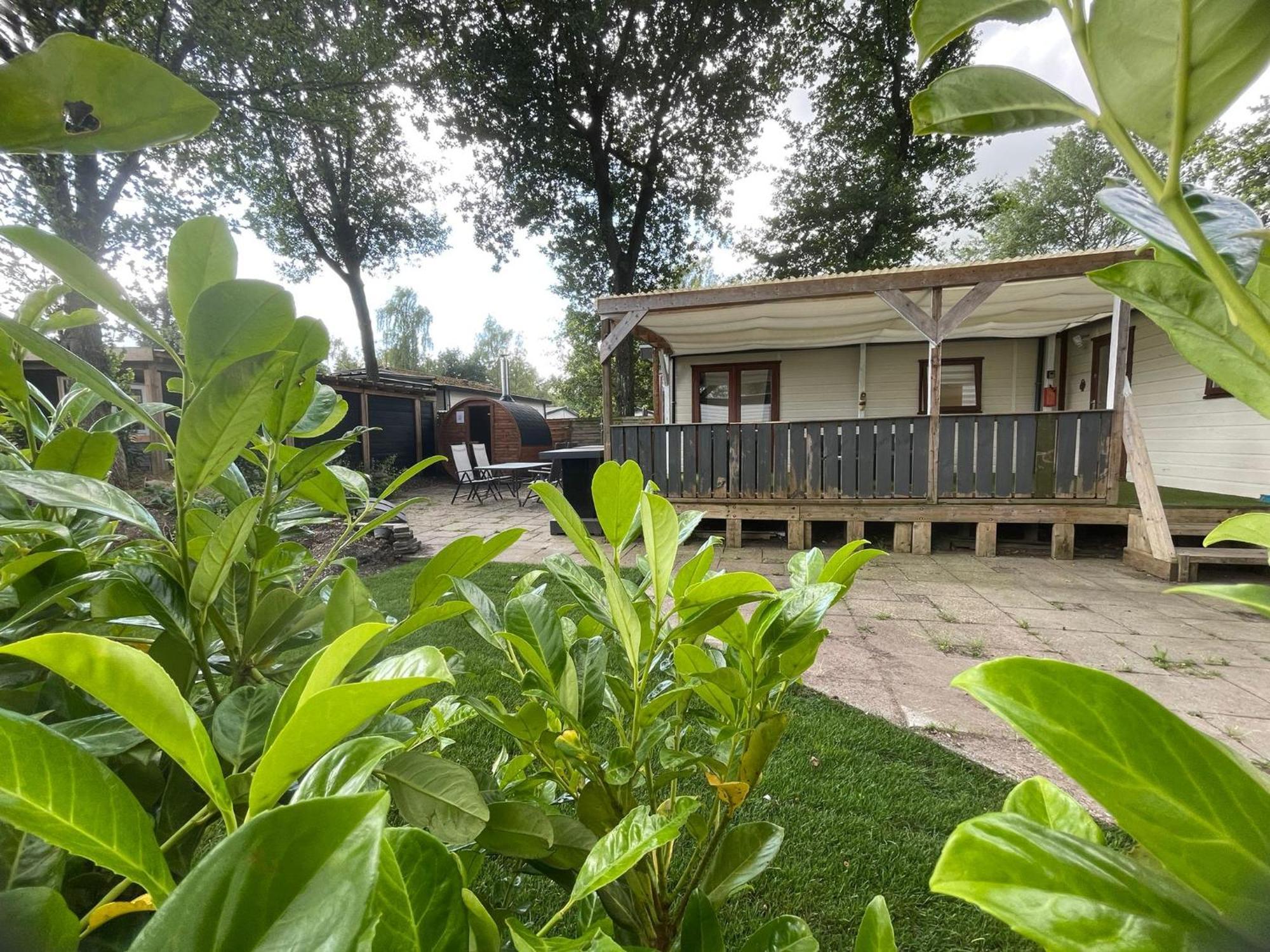 Veluwe Vakanties Chalets With Private Barrel Sauna - With Pool Bar And Restaurant Facilities In The Veluwe National Park Putten Eksteriør bilde