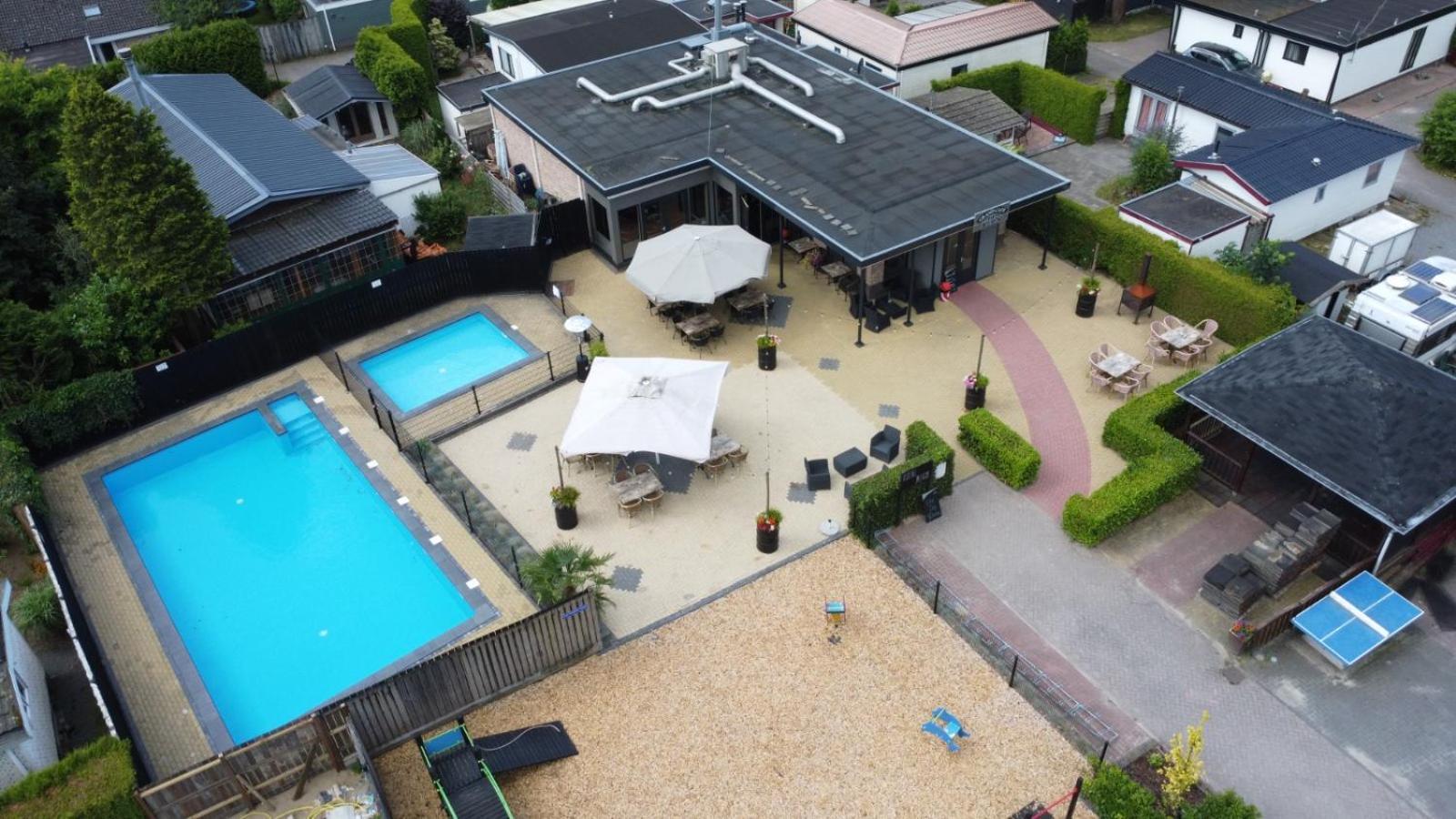 Veluwe Vakanties Chalets With Private Barrel Sauna - With Pool Bar And Restaurant Facilities In The Veluwe National Park Putten Eksteriør bilde